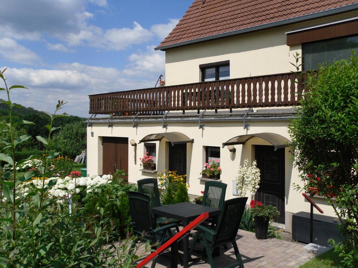 Ferienwohnung Hartmann Papstdorf エクステリア 写真
